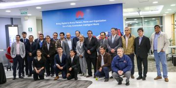 El Capítulo de Ingeniería Electrónica del CIP-CDLima hizo una visita técnica a las instalaciones de Huawei