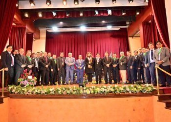 EL CIE CIP CDLIMA SALUDA A LA FACULTAD DE INGENIERÍA ELECTRÓNICA E INFORMÁTICA ( FIEI) DE LA UNIVERSIDAD NACIONAL FEDERICO VILLARREAL POR SUS BODAS DE PLATA AL SERVICIO DEL PAÍS