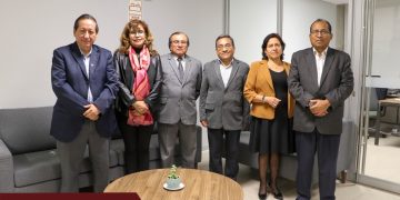 VISITA DE NUESTRA RECTORA DRA. CRISTINA ALZAMORA AL COLEGIO DE INGENIEROS DEL PERU-CAPITULO DE INGENIERIA ELECTRONICA-CDLIMA PARA COORDINAR EL CONGRESO INTERNACIONAL DE INVESTIGACION Y TECNOLOGIA QUE REALIZARA A TRAVES DEL VRIN 11, 12 Y 13 DE OCTUBRE 2023                                                                                                                                