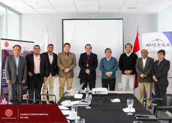 El Capítulo de Ingeniería Electrónica en coordinación con la Secretaría de Gobierno y Transformación Digital de la Presidencia del Consejo de Ministros y América Sistemas fueron anfitriones de una reunión de trabajo sobre «La Conectividad como Pilar Fundamental para la Transformación Digital y el Desarrollo Nacional»