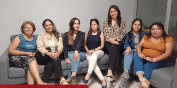 Ingenieras electrónicas se reúnen para celebrar su rol en el Capítulo de Ingeniería Electrónica CIP CD Lima