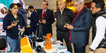 La Semana de la Ingeniería Electrónica 2024 continúa con conferencias magistrales, internacionales y su feria tecnológica