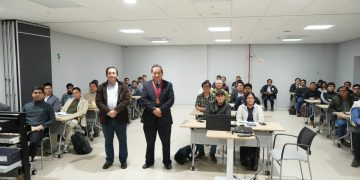 EL CAPÍTULO DE INGENIERÍA ELECTRÓNICA EN COLABORACIÓN CON NVL INTERNATIONAL DESARROLLÓ EL SEMINARIO TALLER: «DISEÑO E IMPLEMENTACIÓN DE UN DATA CENTER FTTH PARA REDES PON»
