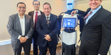 PARTICIPACIÓN DEL ING. JUAN FRANCISCO MADRID CISNEROS, PRESIDENTE EL CAP. DE ING. ELECTRÓNICA EN EL DESAYUNO EMPRESARIAL SOBRE INTELIGENCIA ARTIFICIAL Y SU IMPACTO EN EL PERÚ