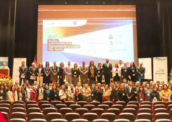 ROTUNDO EXITO: EL CAPITULO DE INGENIERÍA ELECTRÓNICA EN COORGANIZACION CON DEMOCRACIA DIGITAL Y LA CANCILLERIA LLEVO A CABO EL FORO DE ALTO NIVEL APEC TITULADO «DESAFÍOS Y OPORTUNIDADES DE LA DIGITALIZACIÓN EN LA REGIÓN ASIA-PACÍFICO»