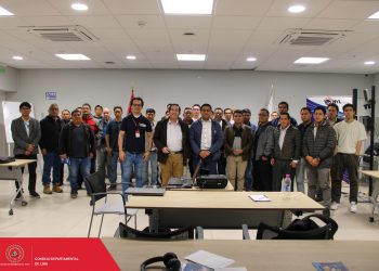 EL CAPÍTULO DE INGENIERÍA ELECTRÓNICA EN COLABORACIÓN CON NVL INTERNATIONAL DESARROLLÓ EL SEMINARIO TALLER: “VIDEO VIGILANCIA EN REDES FTTX PON, OPTIMIZACIÓN DE ROUTER & OLT”