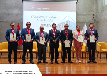 CEREMONIA DE ENTREGA DE CREDENCIALES DEL CAPÍTULO DE INGENIERÍA ELECTRÓNICA DEL COLEGIO DE INGENIEROS
