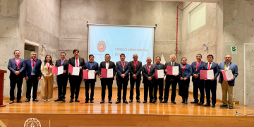 EL CAPÍTULO DE INGENIERÍA ELECTRÓNICA DEL CIP CD LIMA JURAMENTA A SUS COMITÉS ESPECIALIZADOS.