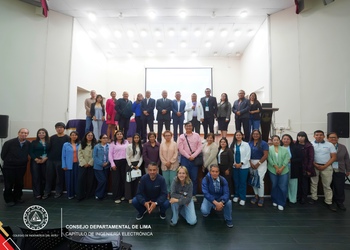 Profesionales del Colegio Médico del Perú y del Cap. de Ing. Electrónica del CIP Lima fortalecen el vínculo entre medicina, tecnología e ingeniería